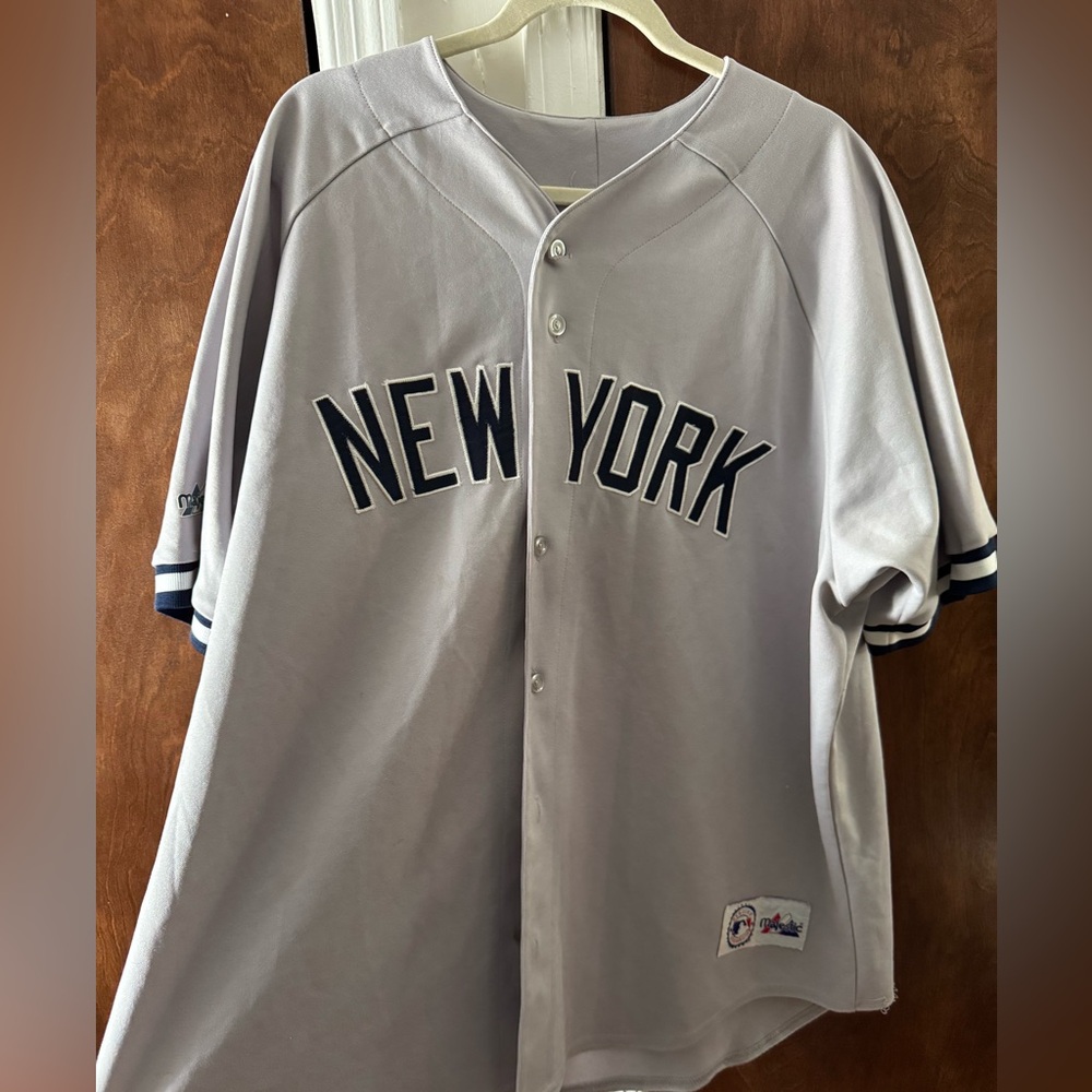 Derek Jeter Road Majestic Jersey vintage size XL